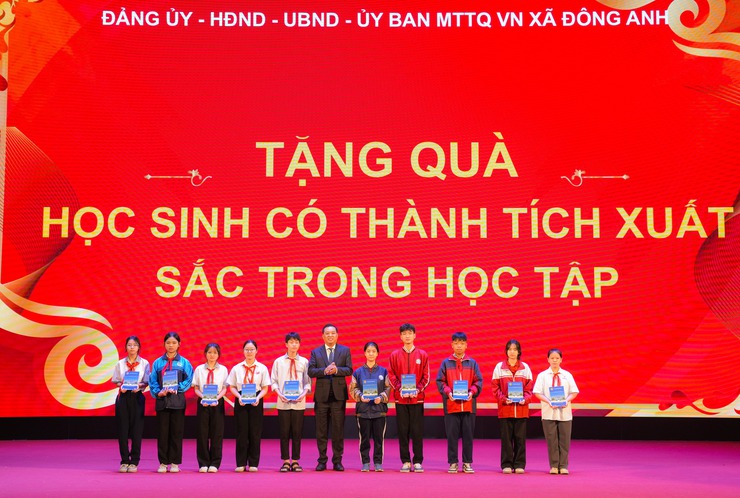 Đông Anh: 10 năm công tác xã hội tạo nền tảng an sinh bền vững- Ảnh 5.