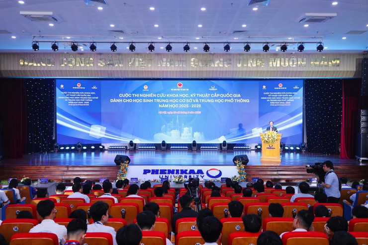 National student science competition opens to inspire innovation and research excellence nationwide- Ảnh 1.