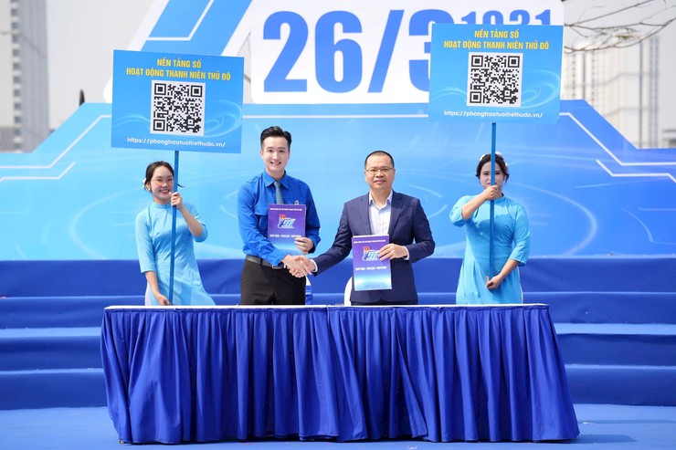 Capital youth aspirations celebrated at 95th anniversary of Ho Chi Minh Communist Youth Union- Ảnh 2.