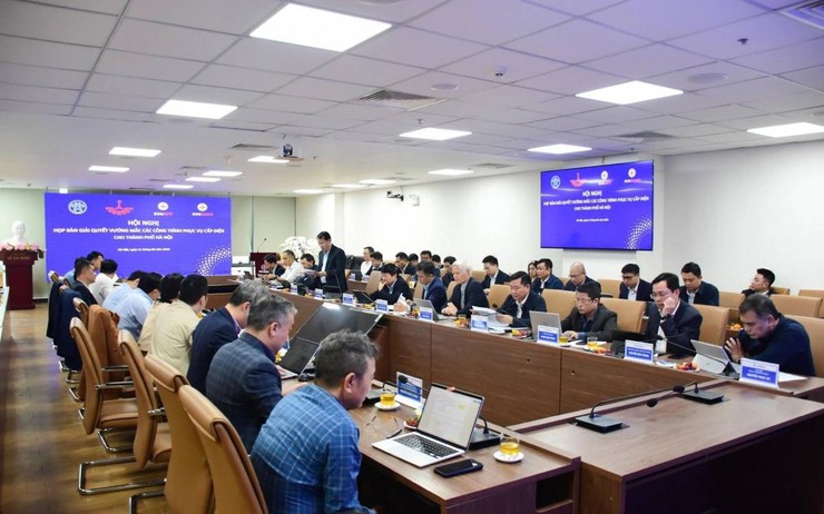 EVNHANOI accelerates key power grid projects to strengthen capital's electricity supply- Ảnh 1.