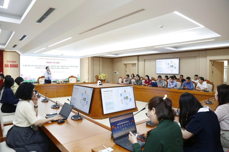 Phường Hà Đông tập huấn sử dụng phần mềm HanoiWork cho cán bộ, công chức- Ảnh 1.