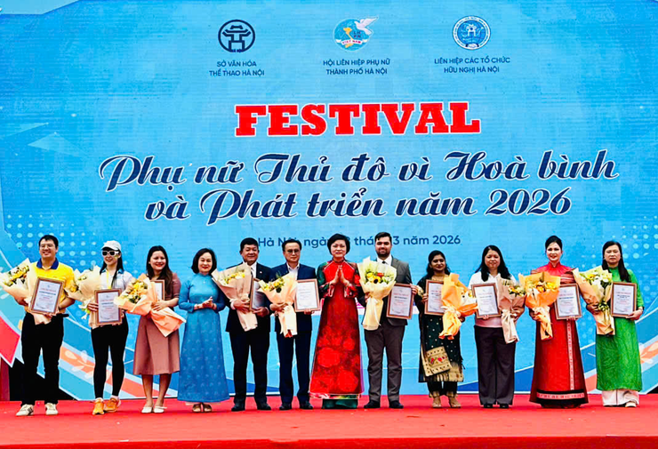 Khai mạc Festival "Phụ nữ Thủ đô vì hòa bình, phát triển" năm 2026- Ảnh 1.