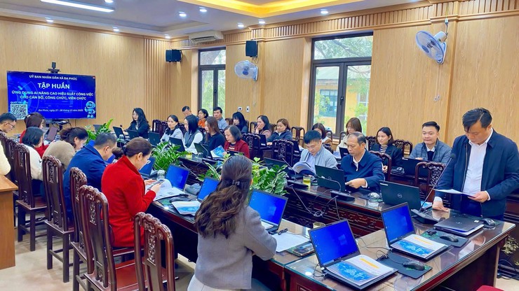 Xã Đa Phúc tổ chức tập huấn "Ứng dụng AI nang cao hiệu suất trong công việc"- Ảnh 2.