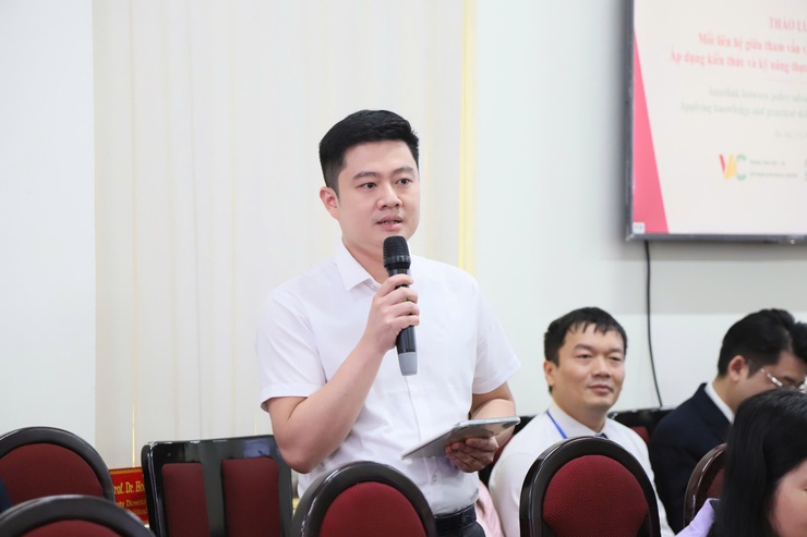 Tọa đàm "Tăng cường kỹ năng lãnh đạo chiến lược khu vực công"- Ảnh 5.