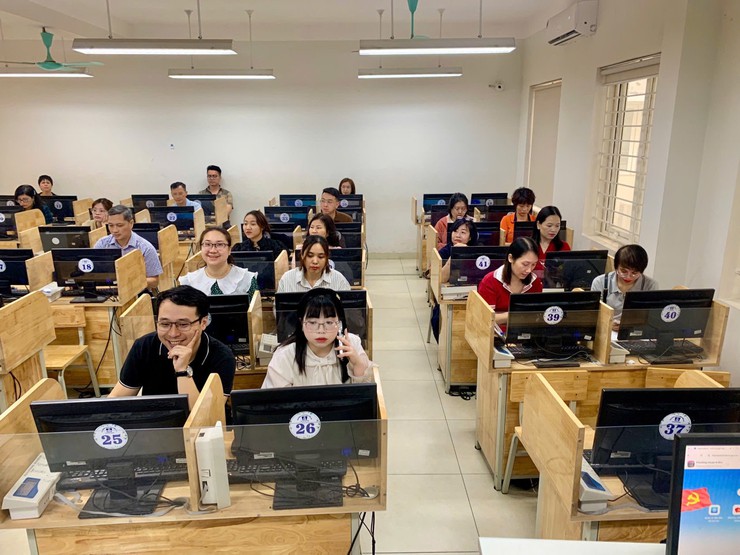 Hoàn Kiếm triển khai đồng bộ Hanoiwork - Bước chuyển từ "Làm việc theo cảm tính" sang "Quản trị bằng dữ liệu"- Ảnh 3.