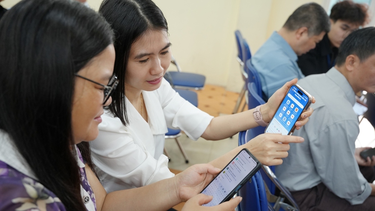 Phường Yên Nghĩa tập huấn, hướng dẫn sử dụng ứng dụng Hệ thống HanoiWork, đẩy mạnh chuyển đổi số trong hoạt động của hệ thống chính trị- Ảnh 2.