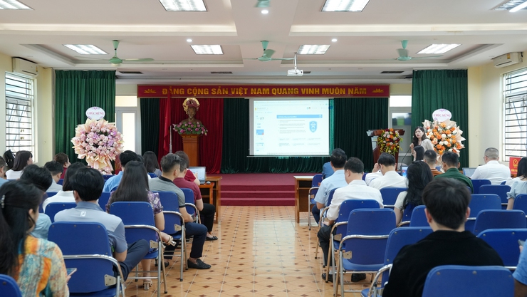 Phường Yên Nghĩa tập huấn, hướng dẫn sử dụng ứng dụng Hệ thống HanoiWork, đẩy mạnh chuyển đổi số trong hoạt động của hệ thống chính trị- Ảnh 3.