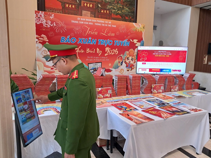 Phường Tây Hồ triển lãm báo xuân trực tuyến: Đánh thức văn hóa đọc trong kỷ nguyên số- Ảnh 5.