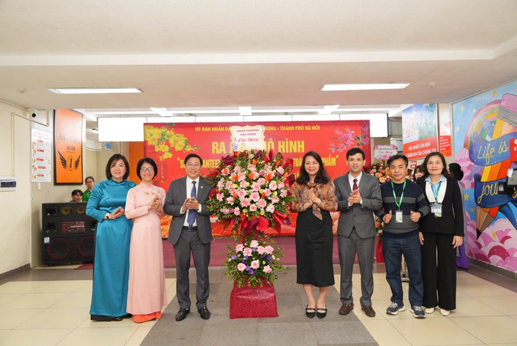 Phường Việt Hưng tiếp tục cho ra mắt mô hình “Smart Canteen” tại 03 cơ sở giáo dục- Ảnh 1.