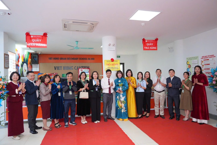 Phường Việt Hưng tiếp tục cho ra mắt mô hình “Smart Canteen” tại 03 cơ sở giáo dục- Ảnh 4.