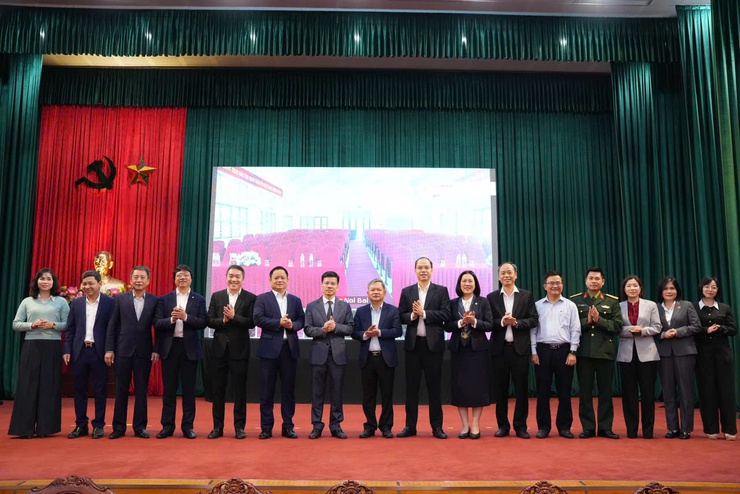 Ứng cử viên đại biểu HĐND thành phố Hà Nội tiếp xúc cử tri đơn vị bầu cử số 31- Ảnh 8.