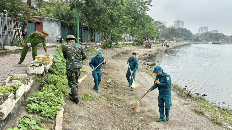 Phường Định Công phát động phong trào bảo vệ môi trường chào mừng cuộc bầu cử- Ảnh 4.