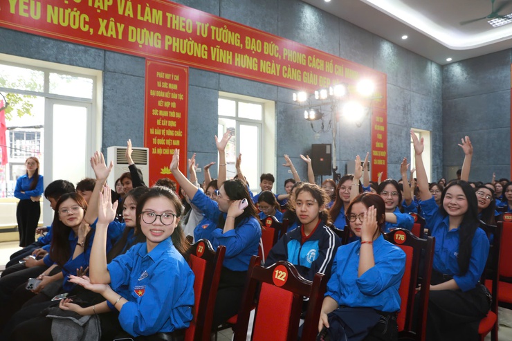 Phường Vĩnh Hưng: Khi người trẻ tìm hiểu pháp luật về bầu cử- Ảnh 7.