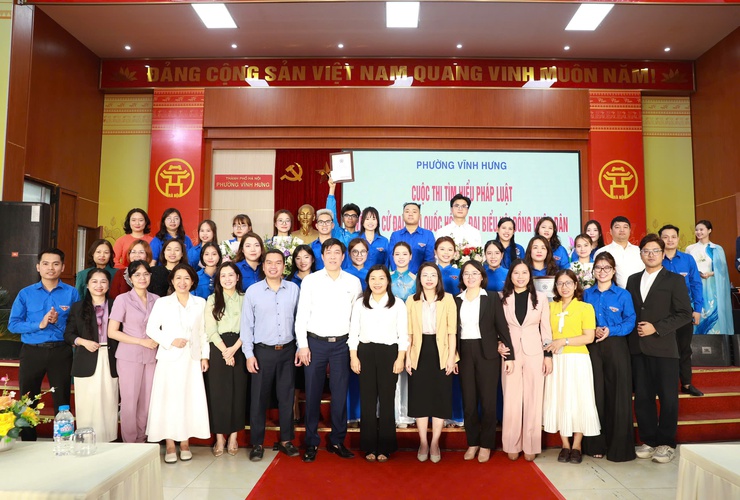 Phường Vĩnh Hưng: Khi người trẻ tìm hiểu pháp luật về bầu cử- Ảnh 12.