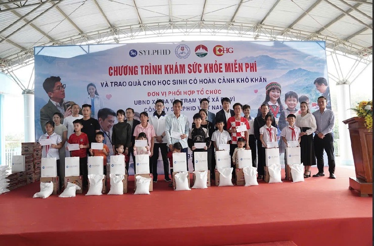 Tổ chức khám và tư vấn sức khỏe miễn phí ứng dụng công nghệ AI Nhật Bản cho người dân xã Ba Vì- Ảnh 2.