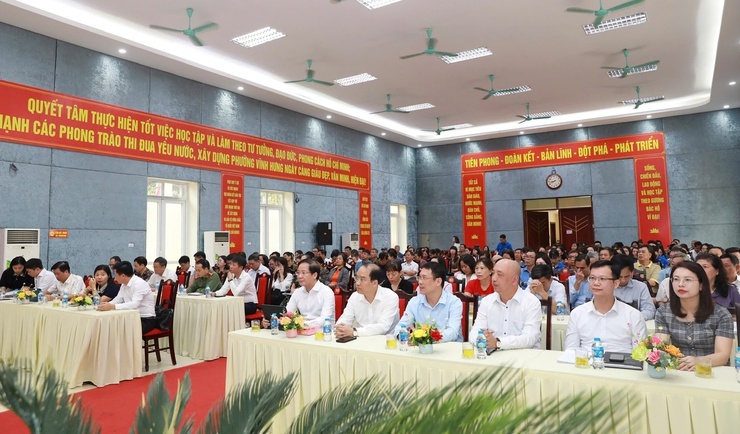 Phường Vĩnh Hưng phát động Cuộc thi chính luận về bảo vệ nền tảng tư tưởng của Đảng lần thứ Sáu- Ảnh 1.