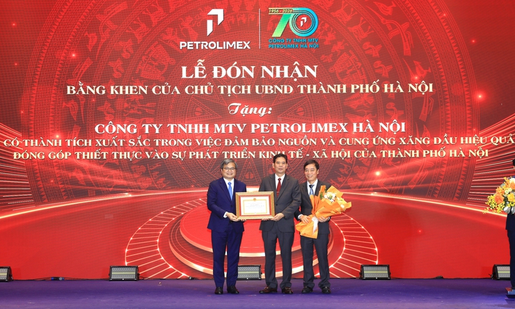 Công ty TNHH một thành viên Petrolimex Hà Nội kỷ niệm 70 năm thành lập- Ảnh 1.