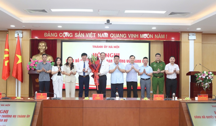 Đồng chí Nguyễn Ngọc Việt được phân công Đại biểu chuyên trách Đoàn đại biểu Quốc hội thành phố khóa XVI- Ảnh 6.