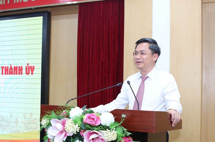 Đồng chí Nguyễn Ngọc Việt được phân công Đại biểu chuyên trách Đoàn đại biểu Quốc hội thành phố khóa XVI- Ảnh 3.