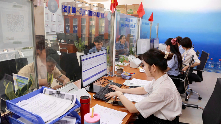 Phường Dương Nội quyết tâm xây dựng nền hành chính chuyên nghiệp, hiện đại, phục vụ nhân dân- Ảnh 2.