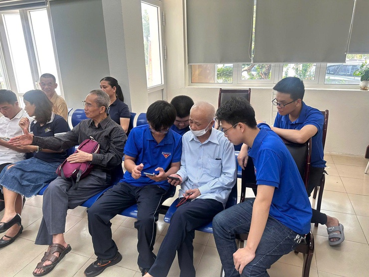 Ứng dụng AI trong chuyển đổi số cấp cơ sở: Bước đột phá từ mô hình tra cứu thuế tại phường Bồ Đề- Ảnh 3.