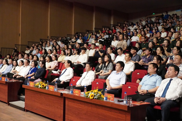 Đổi mới tuyên truyền Nghị quyết Đại hội XVIII: Sôi nổi vòng chung khảo cuộc thi tìm hiểu toàn thành phố Hà Nội- Ảnh 1.