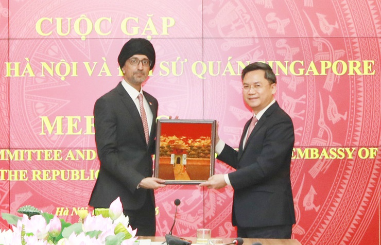 Hà Nội - Singapore hợp tác trong đào tạo, bồi dưỡng cán bộ phục vụ cho các chuyển đổi lớn- Ảnh 3.