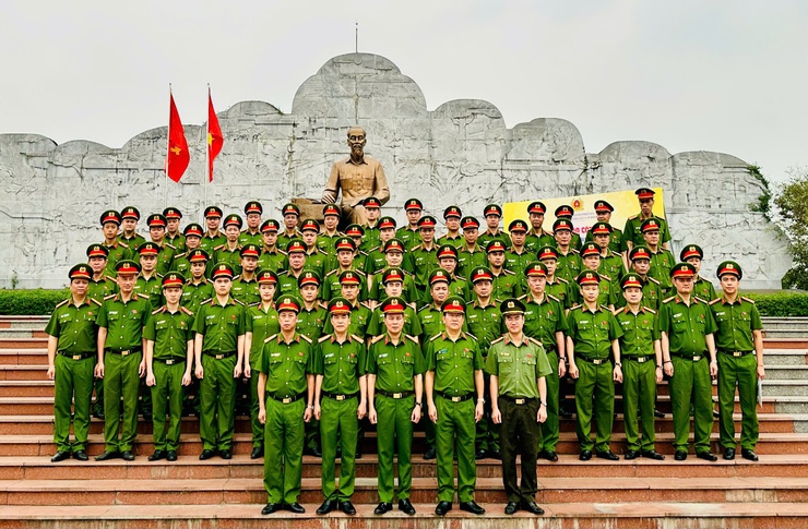 Công an thành phố Hà Nội báo công dâng Bác- Ảnh 4.