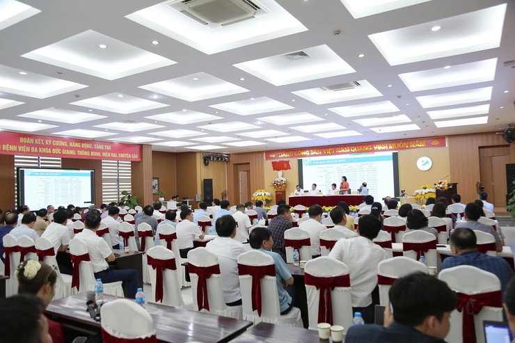 Triển khai đồng bộ các giải pháp nâng cao chất lượng y tế phục vụ Nhân dân- Ảnh 2.