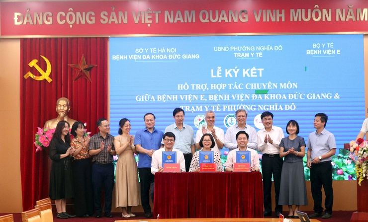Phường Nghĩa Đô phối hợp nâng cao công tác chăm sóc sức khỏe Nhân dân- Ảnh 3.