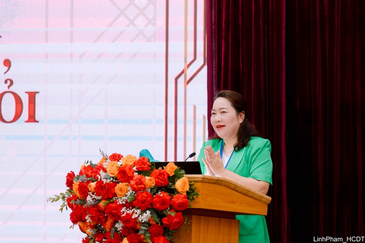 Hơn 150 cán bộ phường Việt Hưng được bồi dưỡng nghiệp vụ công tác xây dựng Đảng- Ảnh 9.