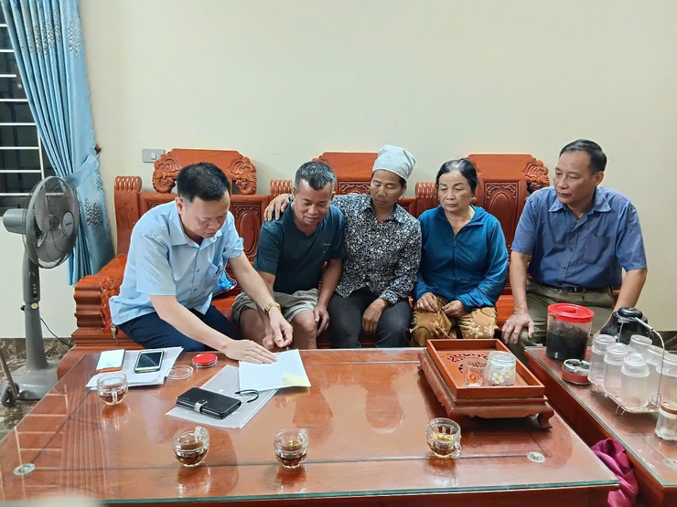 Dịch vụ công đến tận nhà: Cách làm gần dân, sát dân của chính quyền xã Hòa Phú- Ảnh 1.