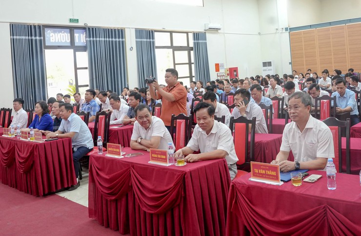 Phường Tây Tựu và xã Hưng Đạo phát động ủng hộ Quỹ “Vì biển, đảo Việt Nam” năm 2026- Ảnh 3.