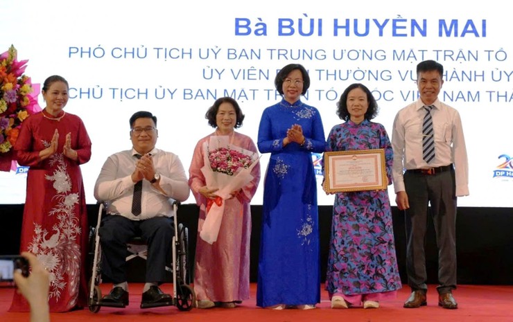 Hội Người khuyết tật Hà Nội: 20 năm đồng hành cùng sự nghiệp xây dựng Thủ đô- Ảnh 1.