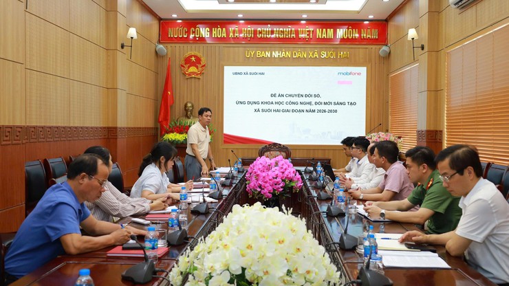 Xã Suối Hai làm việc với MobiFone về đề án chuyển đổi số giai đoạn 2026–2030- Ảnh 1.