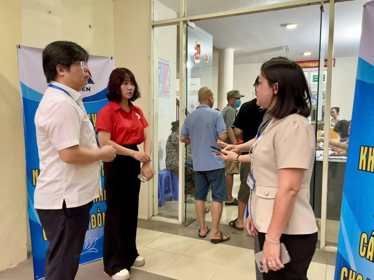 Lan tỏa yêu thương, chăm lo sức khỏe người khuyết tật tại phường Long Biên- Ảnh 1.