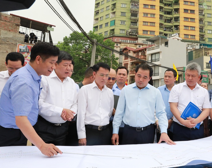 Bí thư Thành ủy Trần Đức Thắng: Đảm bảo tiến độ các công trình trọng điểm, nâng cao chất lượng sống cho người dân- Ảnh 1.