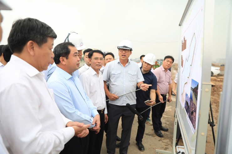 Bí thư Thành ủy Trần Đức Thắng: Đảm bảo tiến độ các công trình trọng điểm, nâng cao chất lượng sống cho người dân- Ảnh 4.