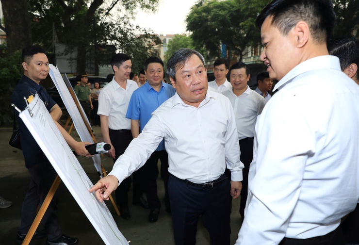 Chủ tịch Hà Nội Vũ Đại Thắng yêu cầu hoàn thành giải phóng mặt bằng dự án đường 70 và Quốc lộ 21B trong quý 2/2026- Ảnh 6.