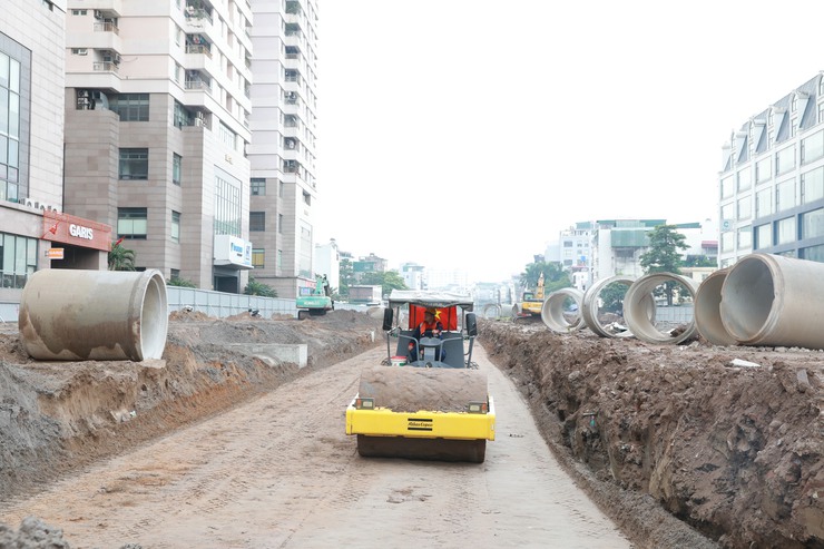Bí thư Thành ủy Trần Đức Thắng tiếp tục kiểm tra thực địa các công trình, dự án trọng điểm của Thủ đô- Ảnh 6.