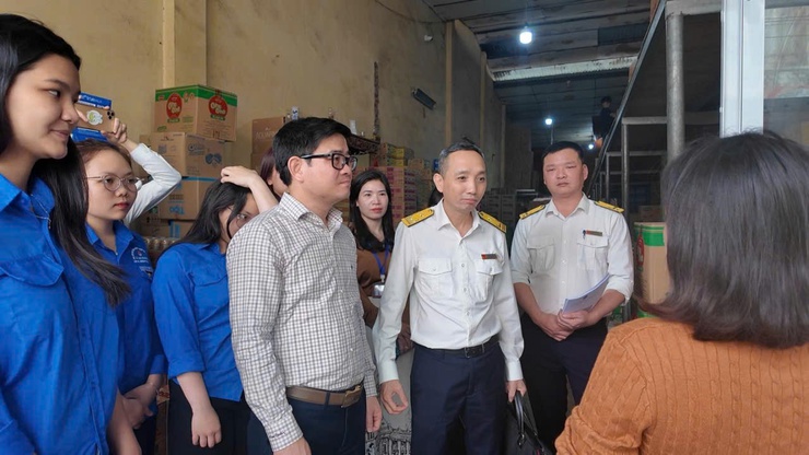 Ra quân triển khai “Tháng cao điểm đồng hành hỗ trợ Hộ, cá nhân kinh doanh tuân thủ chính sách pháp luật thuế mới” – Điểm sáng trong cải cách thủ tục hành chính xã An Khánh- Ảnh 3.