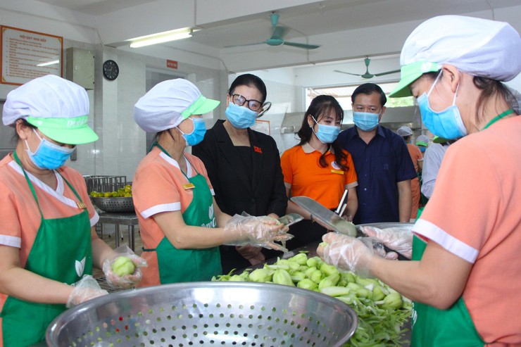 Giám sát chuyên đề công tác thu, chi và tổ chức bữa ăn bán trú cho học sinh tại phường Thanh Liệt- Ảnh 1.