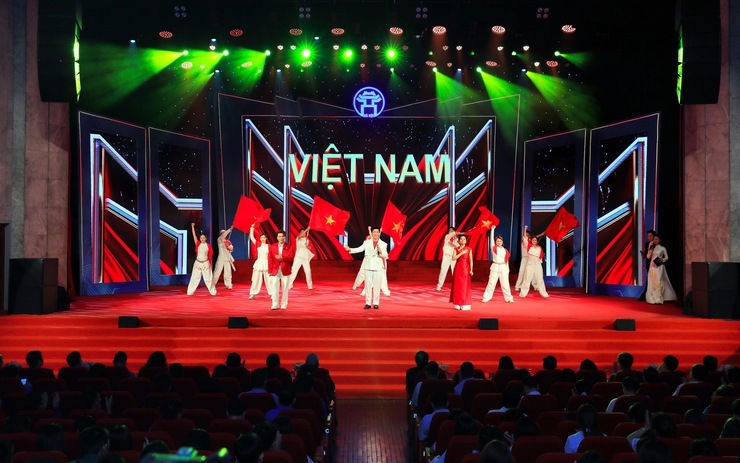 Xây dựng đội ngũ công nhân Thủ đô hiện đại, lành nghề, kỷ luật, sáng tạo, làm chủ công nghệ- Ảnh 7.