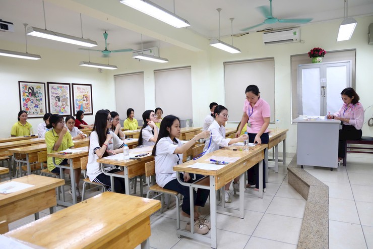 Hà Nội dự kiến thành lập 250 điểm thi lớp 10 THPT- Ảnh 1.