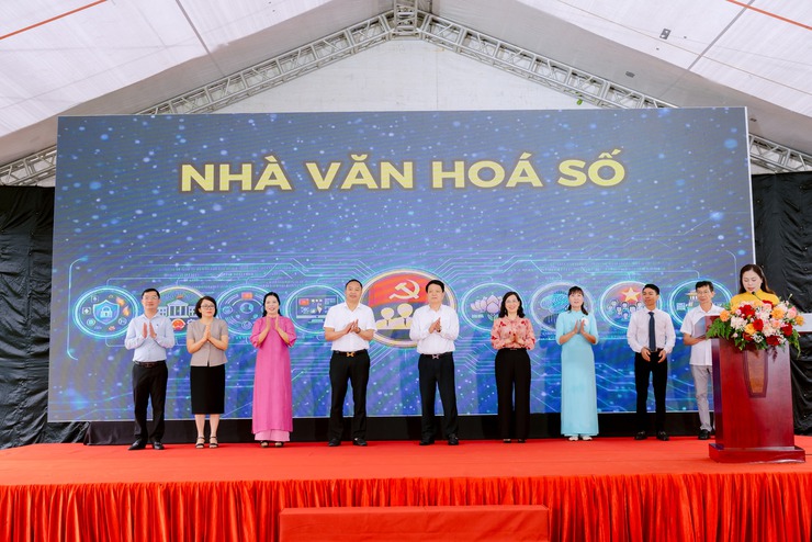 Xã Đông Anh quyết tâm đưa chuyển đổi số vào từng thôn, tổ dân phố- Ảnh 7.