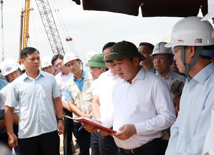 Khẩn trương đẩy nhanh giải phóng mặt bằng gỡ vướng cho các dự án- Ảnh 2.