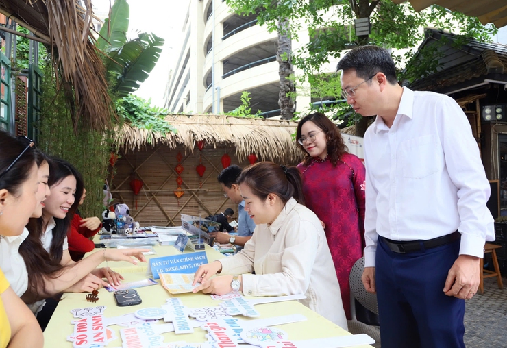 Phường Cửa Nam phát động Tháng hành động về an toàn, vệ sinh lao động và tháng công nhân năm 2026- Ảnh 6.