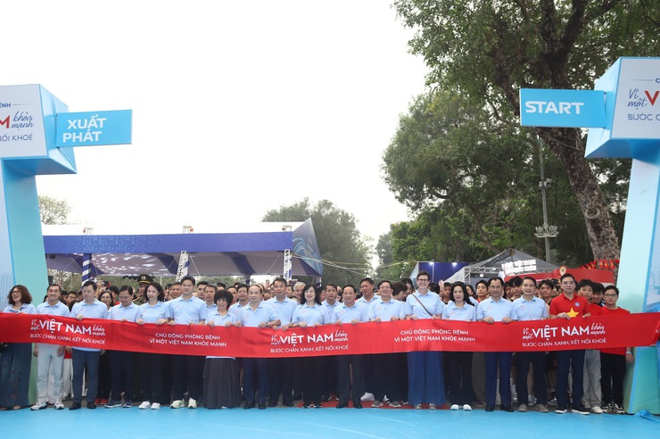 Hà Nội: Mít tinh phát động Ngày Sức khỏe toàn dân 7/4- Ảnh 4.