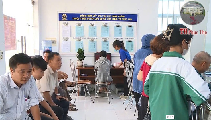 Phúc Thọ đẩy mạnh chuyển đổi số từ đợt cao điểm "90 ngày đêm"- Ảnh 4.