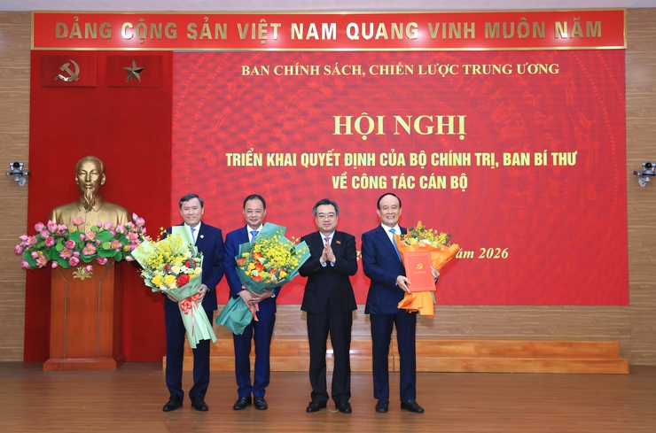 Ban Chính sách, chiến lược Trung ương triển khai Quyết định của Bộ Chính trị, Ban Bí thư về công tác cán bộ- Ảnh 2.
